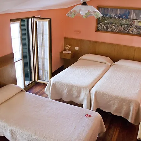 Getariano Guest house 2*